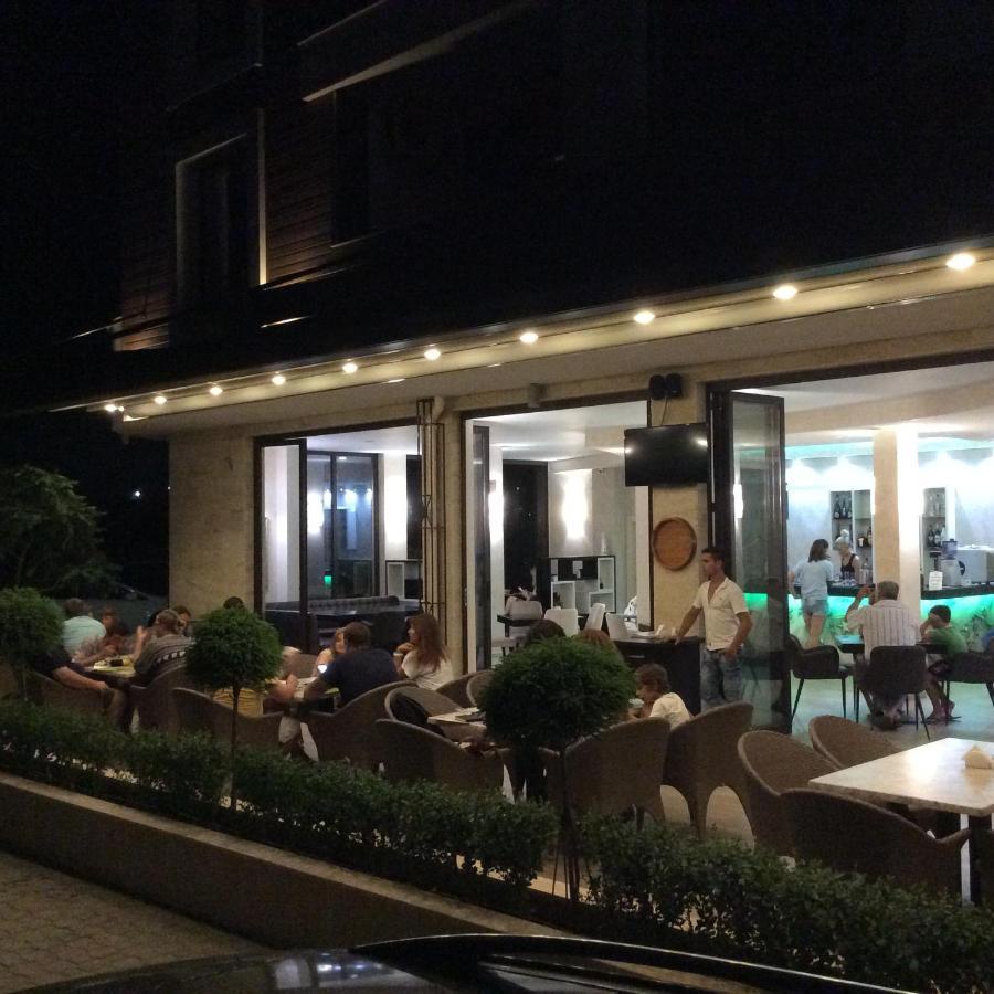 Apartments Stamopolu Lux With Pool View Primorsko Exterior foto