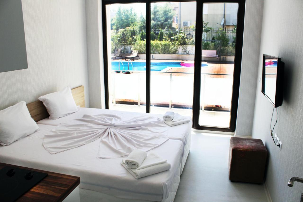 Apartments Stamopolu Lux With Pool View Primorsko Exterior foto